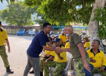 AHMAD ZAKI SHAH Shah Headan bertemu secara bersemuka pengundi-pengundi untuk mendengar suara hati mereka sepanjang kempen PRN di DUN Telok Bahang, Pulau Pinang.