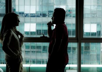 PLATFORM Sugarbook mendedahkan hubungan ‘sugar daddy- sugar baby’ terbesar adalah di Asia dengan peningkatan pendaftaran pelajar sehingga 40 peratus pada Januari 2021.
 – GAMBAR HIASAN