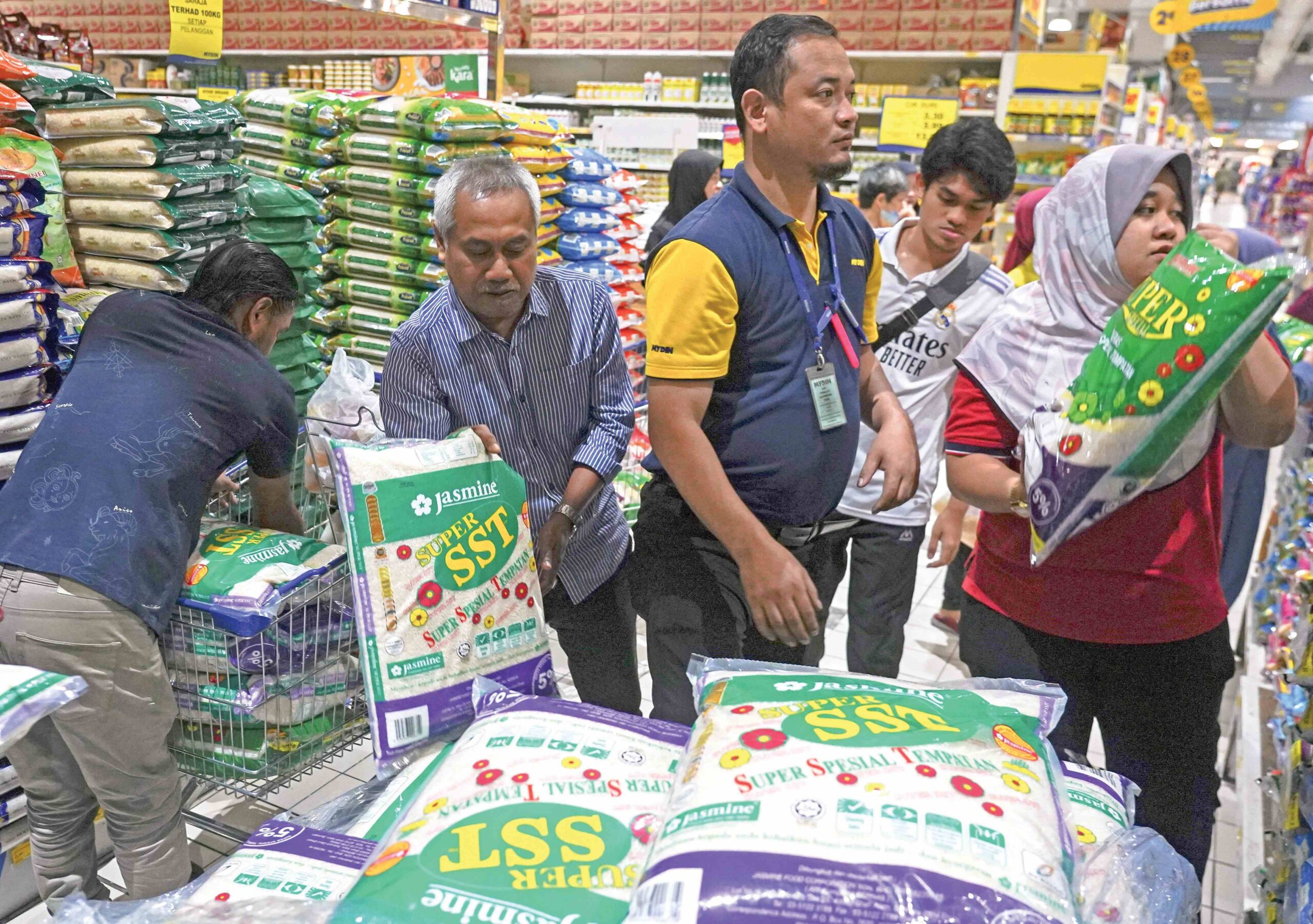 Bekalan Beras Putih Tempatan Terus Ditambah