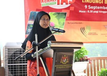 AZAH Hanim Ahmad ketika berucap dalam Program Kesedaran Awam: Jom Kenali IAS baru-baru ini.