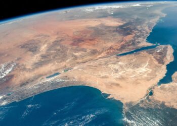 IMEJ satelit yang disiarkan NASA menunjukkan wilayah Palestin, Israel dan Semenanjung Sinai. - AFP