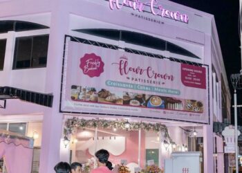 BERMULA dari dapur rumah, kini Flour Crown memiliki premis sendiri yang dibeli dengan wang titik peluh pemiliknya, Wan Aifaa Shafia Wan Mohd. Sofi.