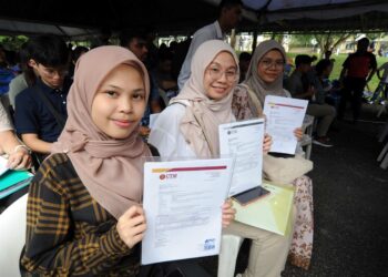 Lebih 500,000 golongan mahasiswa berhadapan kenaikan kos sara hidup yang ketara antara RM200 ke RM300 sebulan dalam sesi baru pengajian. - GAMBAR HIASAN