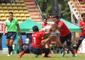 Aksi pemain ragbi 7's negara ketika mengharungi perlawanan peringkat kumpulan Kejohanan ragbi Asia Seven Series di Bangkok, Thailand hari ini. (FOTO: MRU)