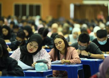 UNTUK pelaksanaan indeks literasi dan kesediaan merancang kewangan, pelajar perlu melengkapkan soal selidik mengenai literasi kewangan dan kesediaan perancangan kewangan.