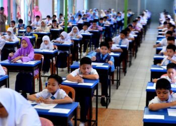 MENGAPA perlu diadakan Ujian Akhir Sesi Akademik (UASA) sekiranya
pelaksanaan Pentaksiran Bilik Darjah (PBD) adalah pilihan terbaik?