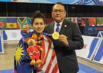 Wong Weng Son dinobatkan juara dunia selepas merangkul pingat emas dalam acara Changquan lelaki dalam Kejohanan Wushu Dunia 2023.