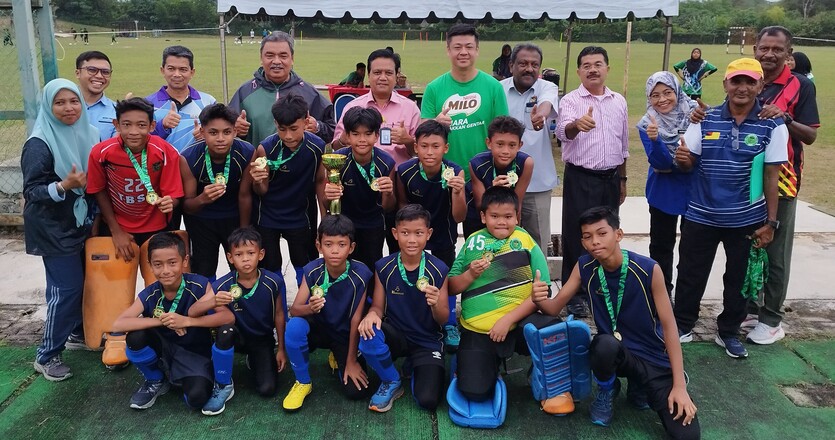 Sekolah Kebangsaan Tunku Besar Tampin rangkul Piala Milo Nestle