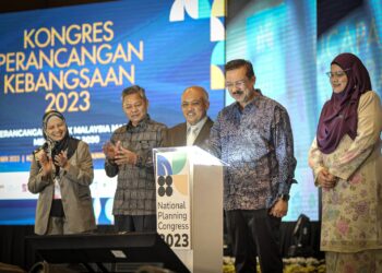 MOHD. Zuki Ali ketika gimik perasmian Kongres Perancangan Peringkat Kebangsaan 2023 di Putrajaya. - UTUSAN/FAIZ ALIF ZUBIR