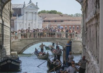 BANDAR Venice menerima kehadiran 13 juta pelancong pada  2019. - AGENSI 