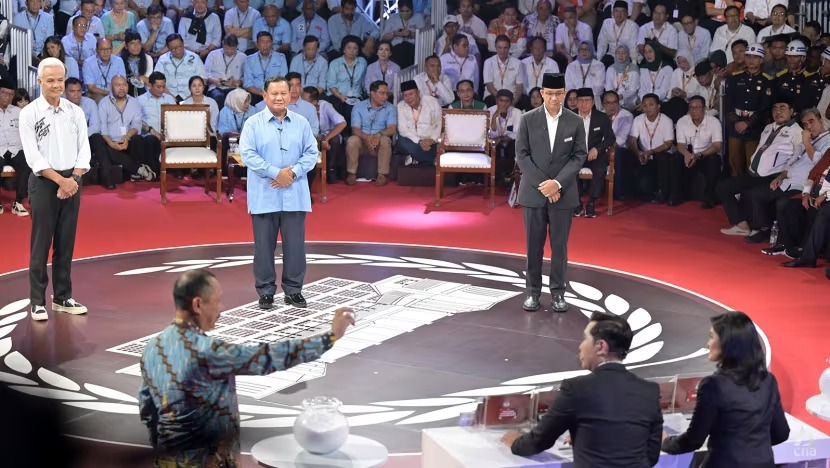 Calon Presiden Indonesia Sertai Debat Kempen Pemilu 2024