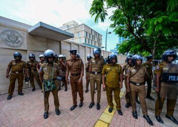 POLIS Sri Lanka menjalankan aktiviti anti narkotik selama seminggu.-AFP