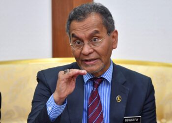 DR. DZULKEFLY AHMAD