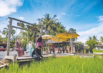 PELANCONG gastronomi lebih mengutamakan pengalaman sambil menikmati makanan dan minuman semasa melancong di sesuatu kawasan. – UTUSAN/ SHAHIR NOORDIN