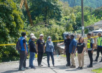 Keluarga terjejas akibat tanah runtuh di Jalan Wawasan, Serdang akan menerima RM1,000 setiap keluarga.