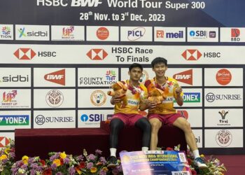 Choong Hon JIan (kanan) dan Muhammad Haikal Nazri muncul juara Kejohanan Badminton Antarabangsa Syed Modi di India hari ini. (FOTO: ihsan BAM)