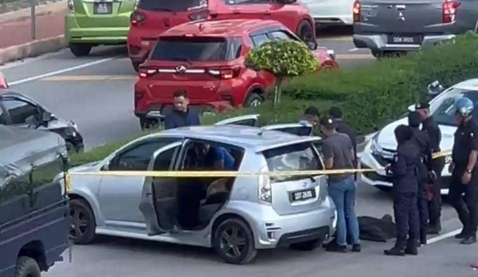 Wanita warga emas sudah tidak sedarkan diri semasa kereta terbabas-Polis