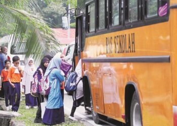 LEBIH 7,000 pengusaha bas sekolah dikatakan terjejas dalam keadaan ekonomi mencabar dan mengaharpkan bantuan kerajaan bagi membantu meringankan beban mereka.