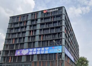 IBU pejabat Lazada di Jalan Bras Basah, Singapura.-AGENSI