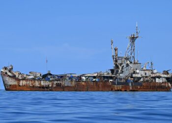 GAMBAR menunjukkan BRP Sierra Madre berlabuh di Second Thomas Shoal di Laut China Selatan. - AFP