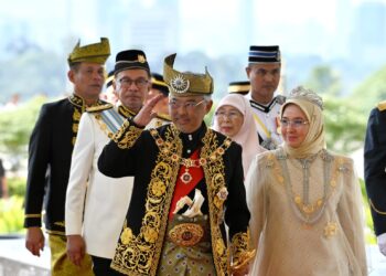 Rakyat dialu-alu sertai Lambaian Kasih Keberangkatan Balik Al-Sultan Abdullah pada esok.