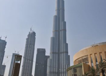 BANGUNAN tertinggi dunia, Burj Khalifa. - AFP