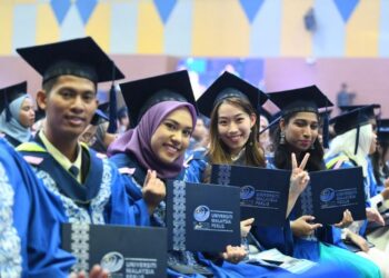 Kesukaran belajar di universiti kadangkala tidak setara dengan pekerjaan yang diperoleh selepas menamatkan pengajian.