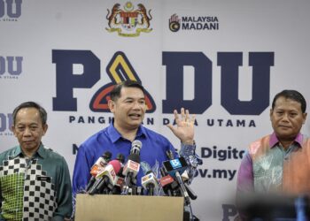 RAFIZI Ramli bercakap ketika sidang akhbar mengenai PADU) di Putrajaya. -UTUSAN/FAIZ ALIF ZUBIR