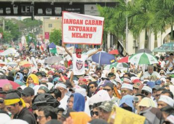 DEFINISI 3R yang tidak jelas dengan mudah akan memerangkap sesiapa sahaja yang cuba menyentuh soal kedudukan orang Melayu. – GAMBAR HIASAN