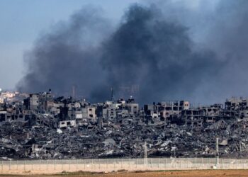 Kemusnahan infrastruktur dan kediaman di Semenanjung Gaza yang kini mencapai 75 peratus dan mungkin akan mengambil masa sehingga 10 tahun untuk membangunkan  semula. - AFP