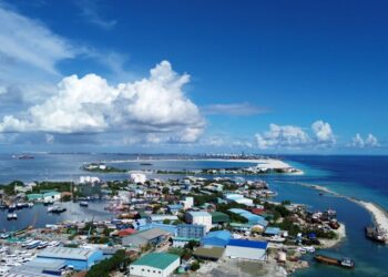 GAMBAR udara ini yang diambil pada 15 November 2023, menunjukkan Pulau Thilafushi di Maldives.-AFP