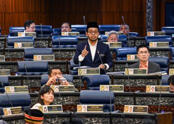 ZULKIFLI Hasan pada sesi soal jawab lisan di Dewan Rakyat hari ini. - Foto/Jabatan Penerangan Malaysia