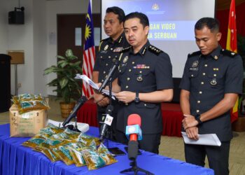 MOHD. Zuhairy (tengah) ketika sidang akhbar di ibu pejabat KPDN Selangor, Shah Alam, Selangor hari ini-FOTO/ SADDAM YUSOFF