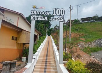 Tangga 100 binaan British abad ke-19 salah satu warisan tapak Lipis Geopark Kebangsaan antara tarikan pengunjung ke bandar Kuala Lipis, Lipis. - HARIS FADILAH AHMAD