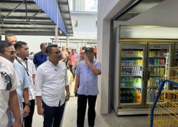 Mohd. Hairi mengadakan pertemuan bersama JTK Negeri Johor dan pihak pengurusan MRT Corp di Bangunan Pengurusan CLQ di Jalan Storey, Johor Bahru hari ini.