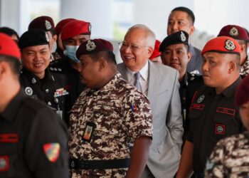 Bekas Perdana Menteri, Datuk Seri Najib Tun Razak hadir ke Mahkamah Tinggi Kuala Lumpur bagi menyambung bicara kes 1MDB, di sini hari ini. Foto: SHIDDIEQIIN ZON