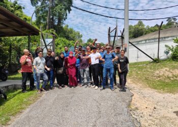 PARA pengusaha hotel di Pulau Pangkor didakwa berdepan  kerugian berikutan masalah gangguan bekalan air yang dikatakan gagal diselesaikan oleh pihak berwajib.