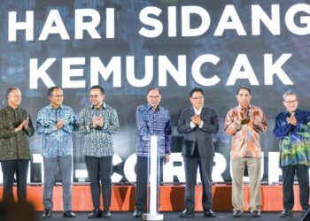 ANWAR Ibrahim menyempurnakan perasmian Sidang Kemuncak Anti-Rasuah Kebangsaan (NAC) 2024 di Kuala Lumpur, semalam.  – UTUSANMUHAMAD IQBAL ROSLI