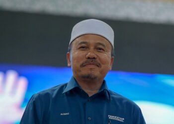 AHMAD YAHAYA