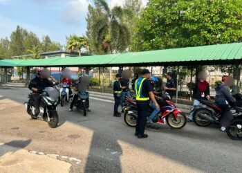 Sebanyak 193 saman dikeluarkan termasuk 12 motosikal disita dalam Operasi Penguatkuasaan Khas Bulan Perayaan di Pulau Pinang, sejak semalam.