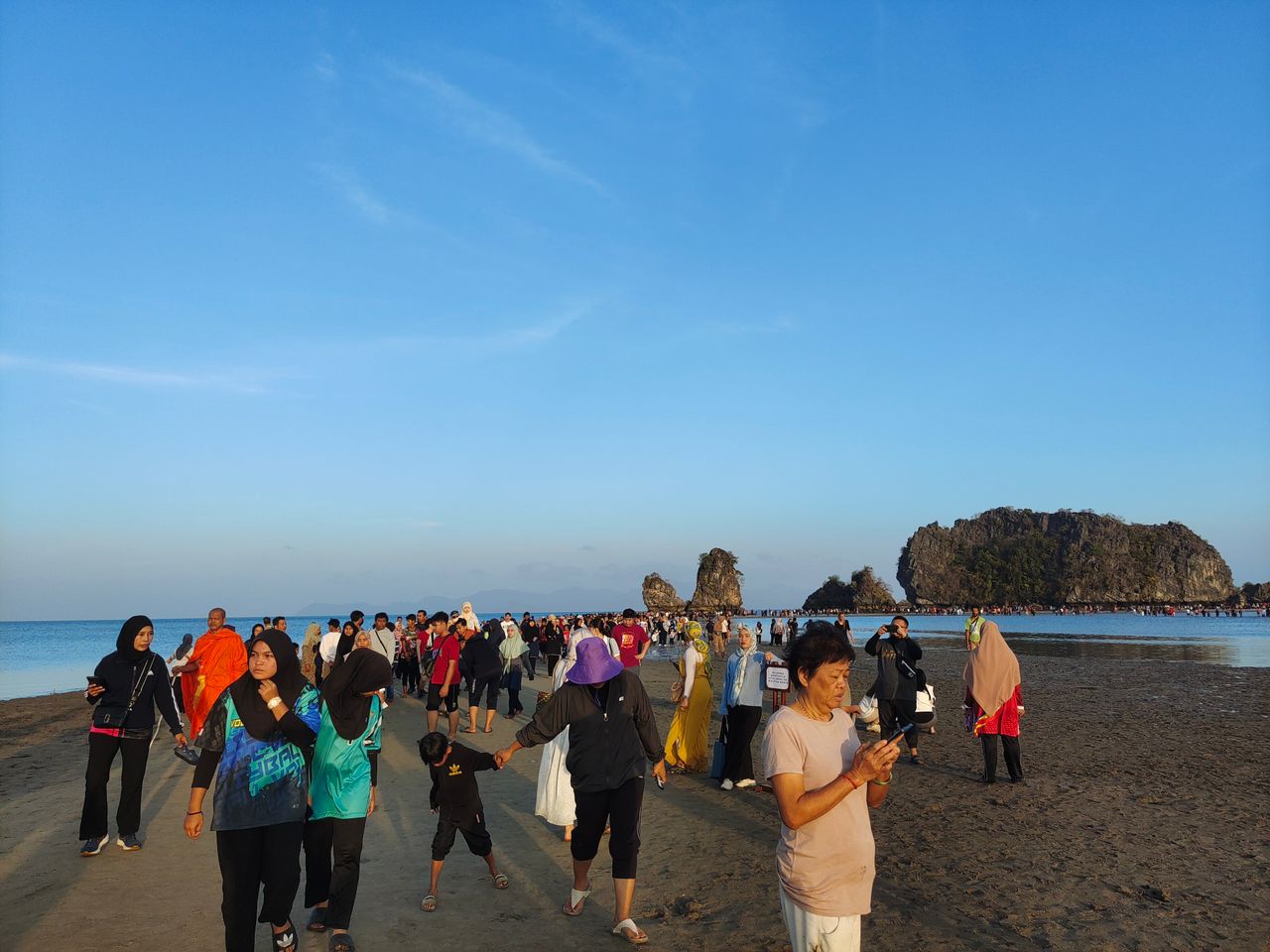 Fenomena ‘laut Terbelah Langkawi Jadi Setahun Sekali