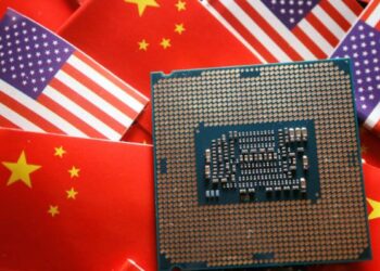 CHINA mengeluarkan peraturan baharu menyekat penggunaan cip AMD dan Intel dalam peranti kerajaan.-AGENSI