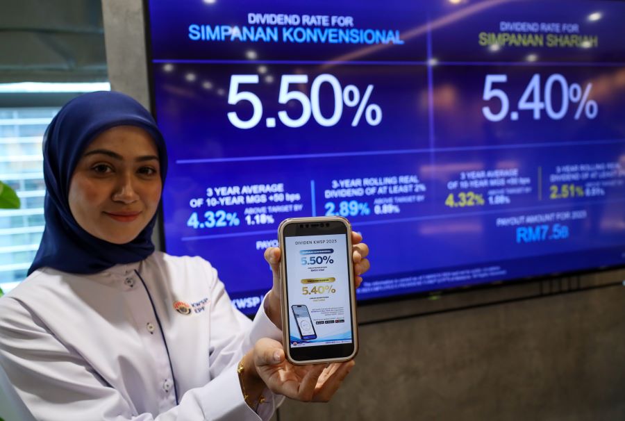 Lebih ramai dijangka mencarum simpanan syariah KWSP