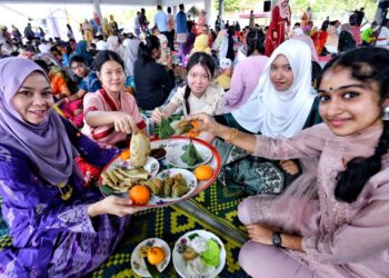 SETIAP kaum seharusnya hidup secara harmoni, aman dan damai dengan membuang segala sikap ekstremis dan prejudis. – UTUSAN/MOHD. SHAHJEHAN MAAMIN