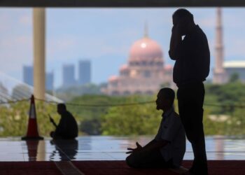 UMAT Islam perlu merebut ganjaran dengan perbanyakkan ibadah dalam Ramadan, bulan istimewa yang penuh dengan keberkatan.