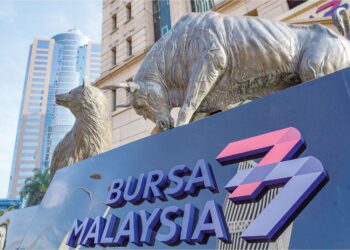 INDEK FBM KLCI Bursa Malaysia kembali ke paras 1,600 mata di akhir dagangan semalam.