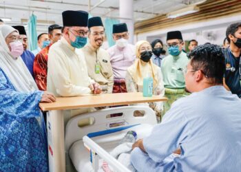 WAD kelas tiga hospital kerajaan memerlukan tindakan segera daripada pihak berkuasa untuk 
memastikan keselesaan dan keselamatan pesakit. – GAMBAR ANWAR IBRAHIM