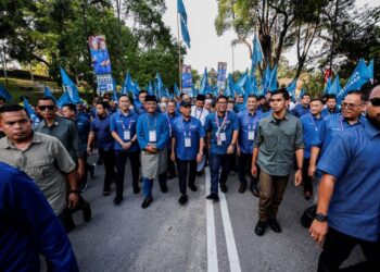 BARISAN kepimpinan Perikatan Nasional (PN) perlu lakukan perubahan supaya kekal diterima  rakyat dalam mana-mana pilihan raya selepas ini.-UTUSAN/SHIDDIEQIIN ZON