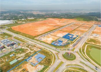 PANDANGAN dari udara tapak pusat data dan rantau Google Cloud di Elmina Business Park, Shah Alam. –  GOOGLE MALAYSIA