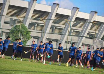 Skuad Terengganu FC membatalkan perjanjian penajaan bersama XFOX Market Holdings. – UTUSAN/PUQTRA HAIRRY